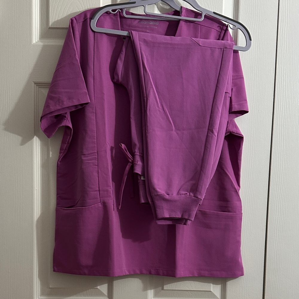 Mandala Scrubs. Women's Vibrant Purple XL top, M/P jogger bottom included